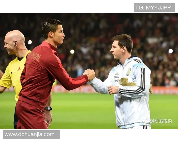 足球球星独特技能解析 从梅西的盘带到C罗的头球技巧